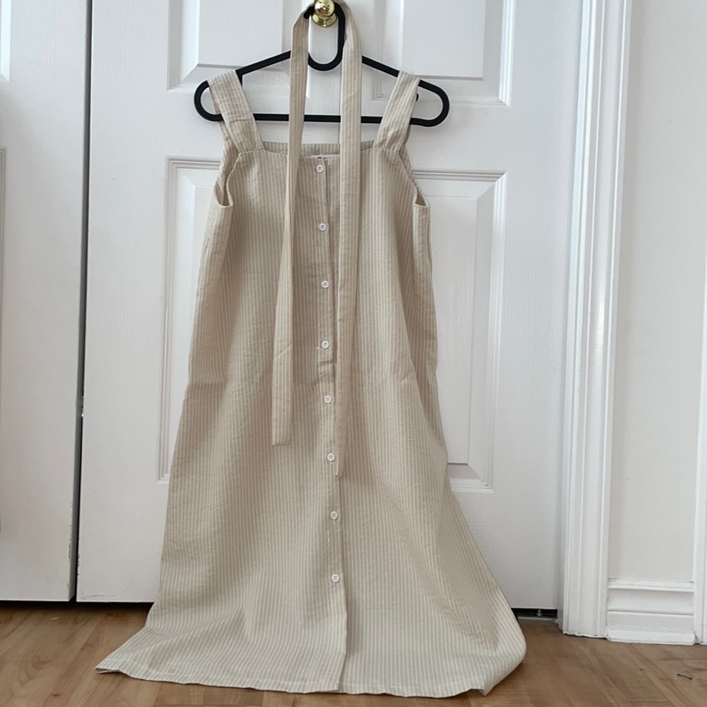 MAXI BEIGE BUTTON DOWN SLEEVELESS DRESS SIZE S